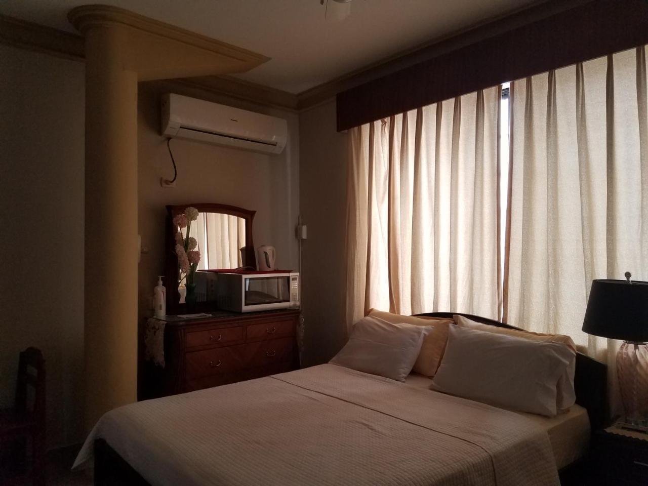 Casa Serena Гуаякуил Екстериор снимка